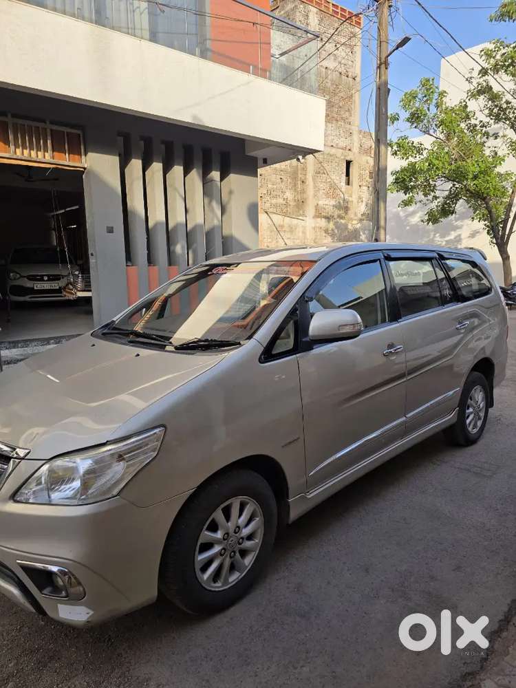 Toyota Innova 2015 Diesel Well Maintained