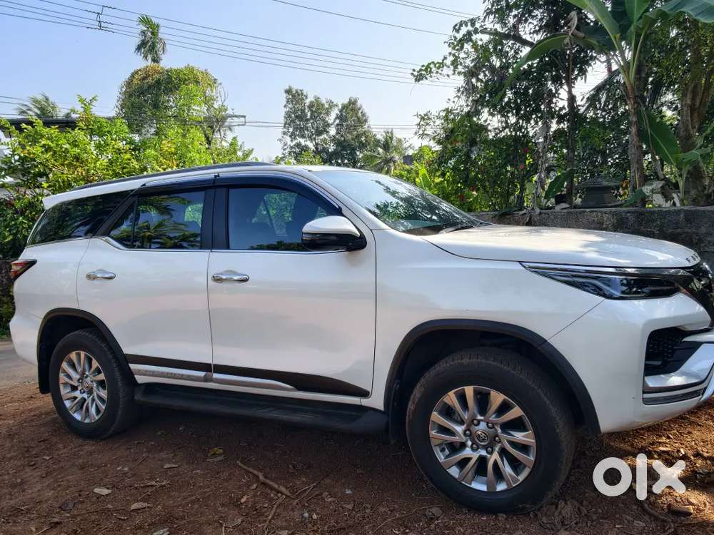 Toyota Fortuner 4x4 At  2024