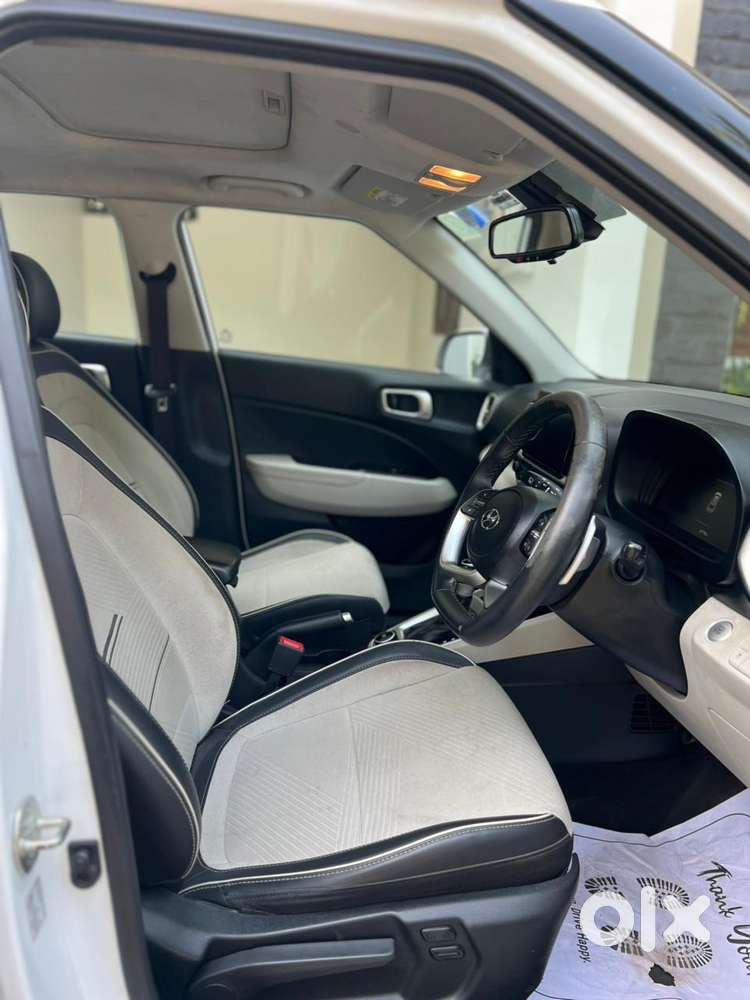 Hyundai Venue 1.0 Sx (o) Turbo Dct, 2023, Petrol