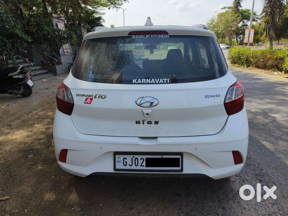 Hyundai Grand I10 Nios Sportz 1.2 At, 2020, Petrol
