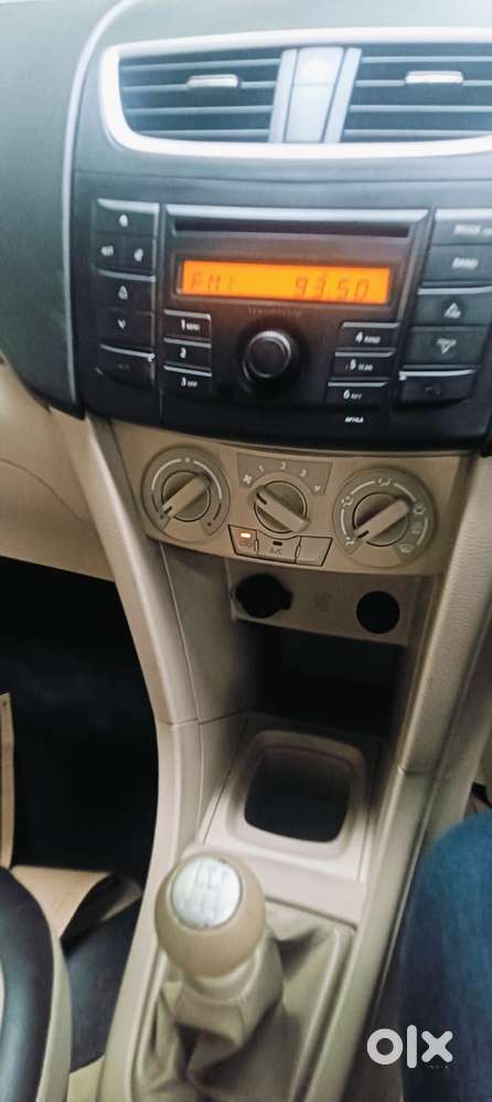 Maruti Suzuki Swift Dzire Vxi, 2013, Petrol