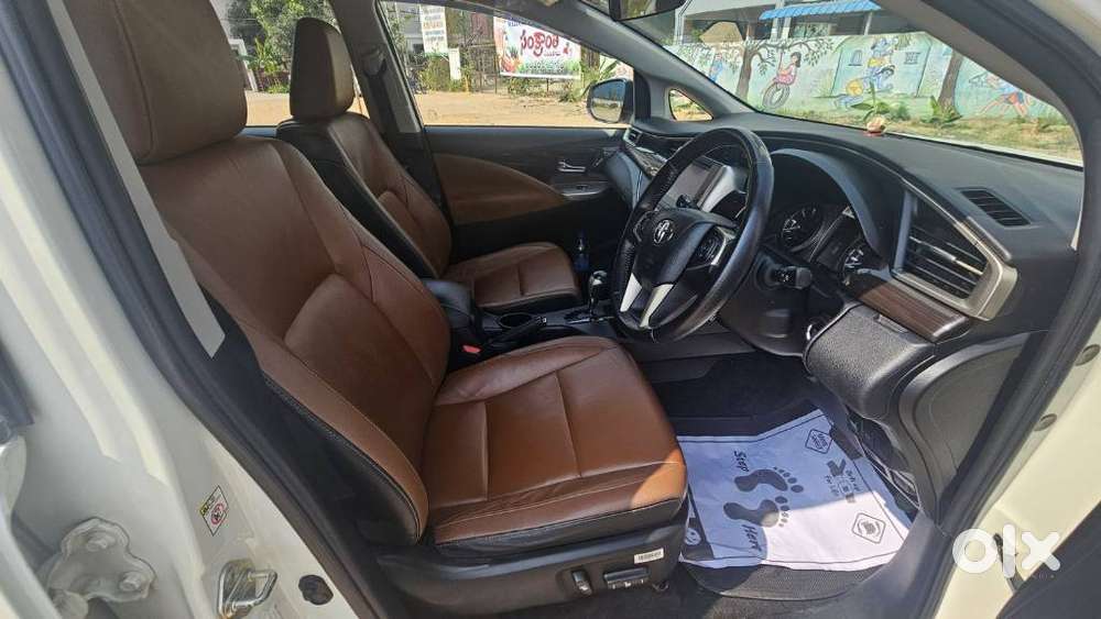 Toyota Innova Crysta 2.8z Automatic, 2017, Diesel