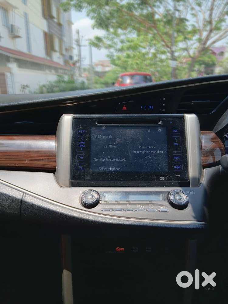 Toyota Innova Crysta 2.8z Automatic, 2016, Diesel