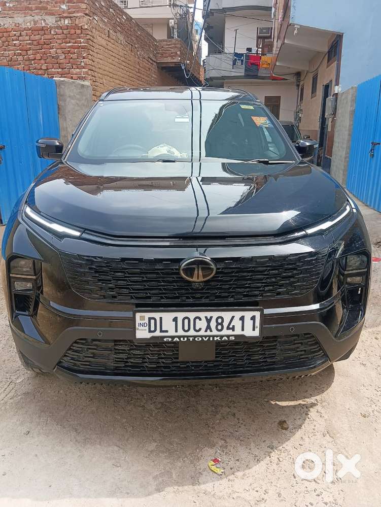 Tata Safari Adventure 2024 Diesel 7 Str Dark Edition