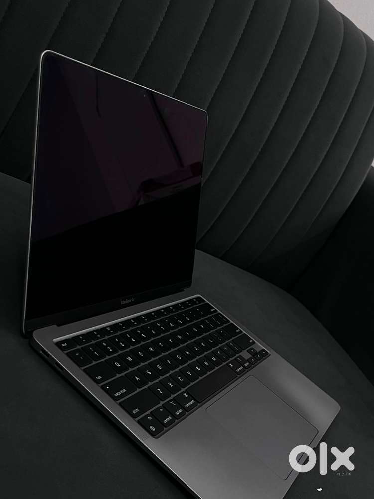 MacBook Air M1 13-inch 8GB 256GB - Kitchen & Other Appliances in
