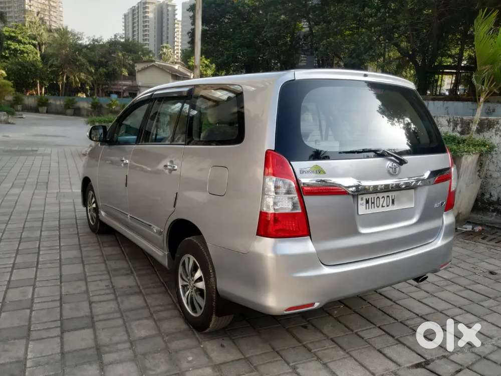 Toyota Innova 2015 V Diesel 7 Str 84000 Km Driven Excellent Condition