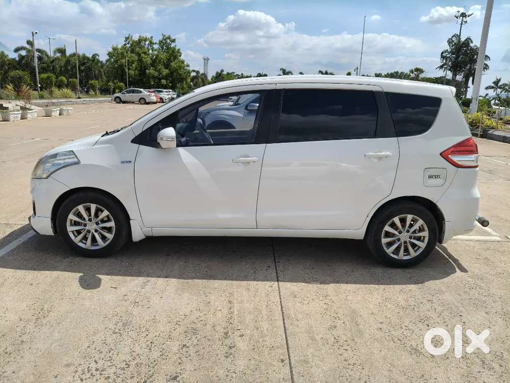 Maruti Suzuki Ertiga 2014 Diesel 140000 Km Driven