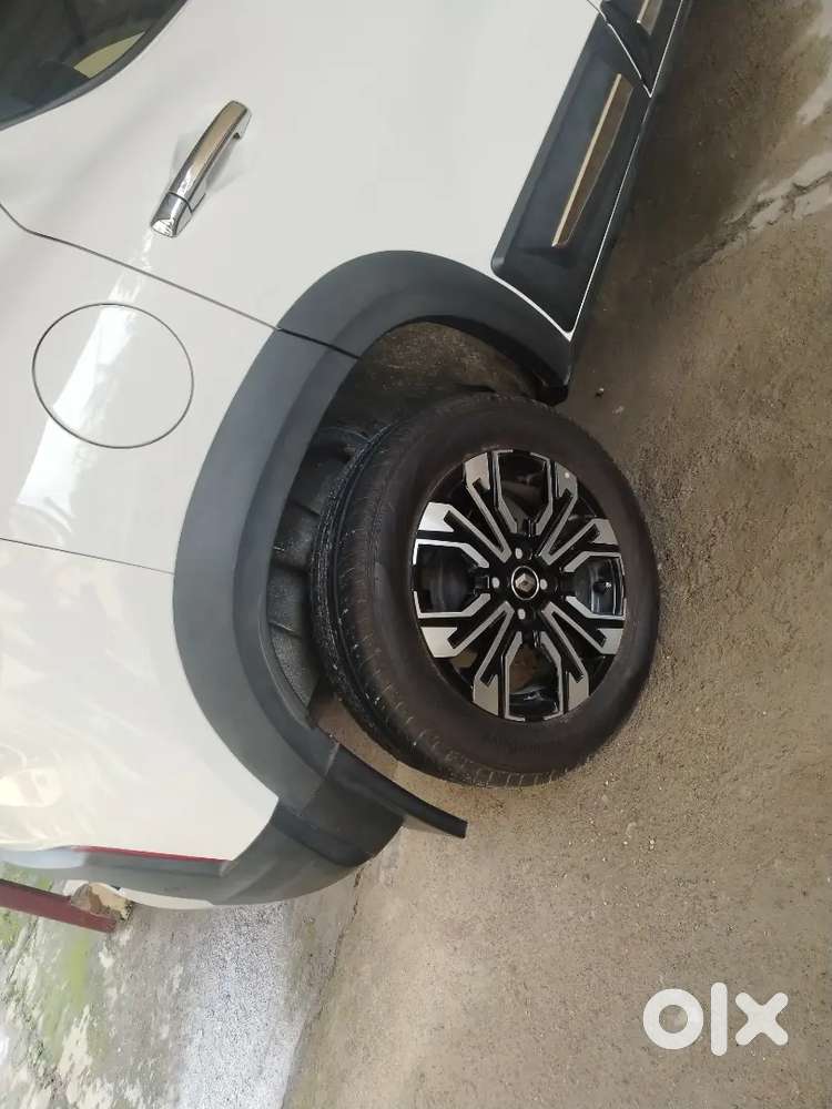 Renault Kiger 2024 Petrol 6500 Km Driven