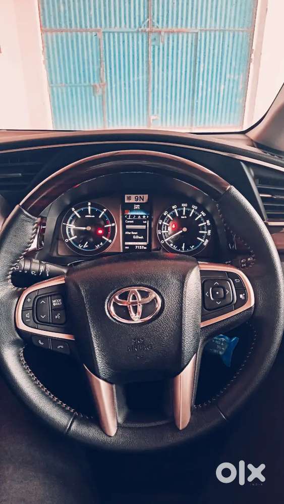 Toyota Innova Crysta 2022 Diesel 38500 Km Driven