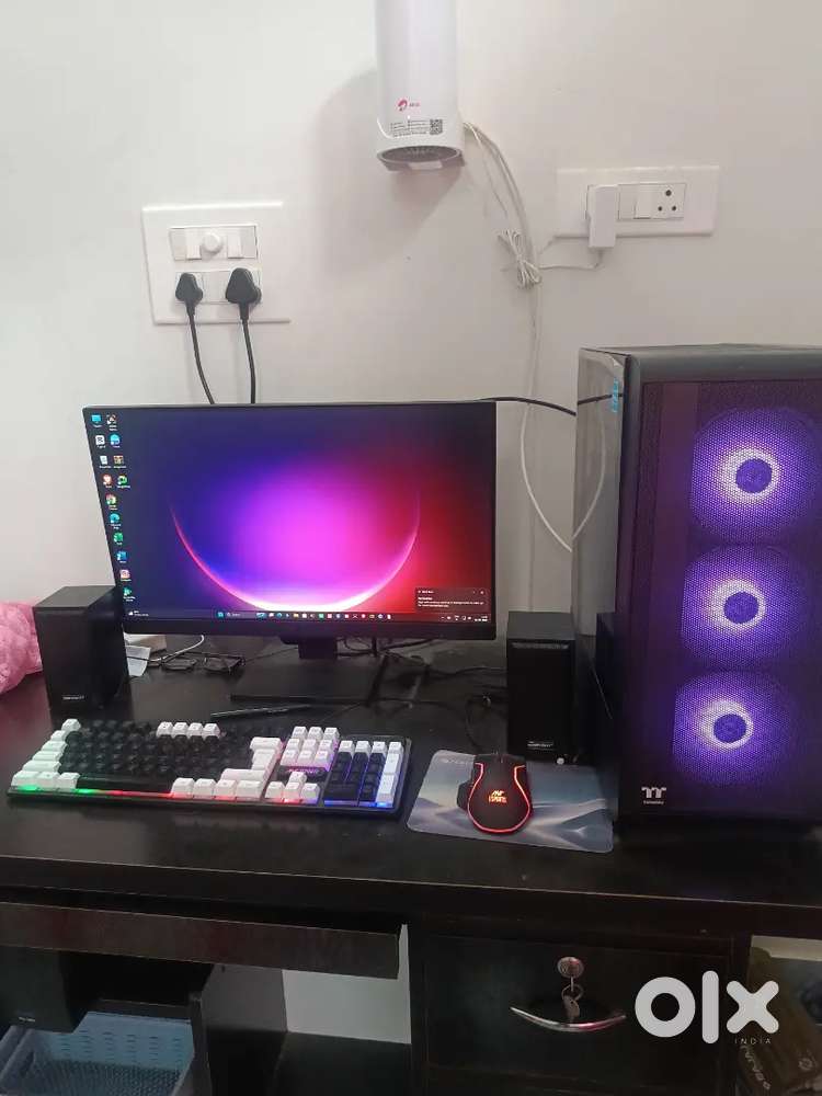 Benq 24  TFT monitor gw2490 full pc setup Good condition
