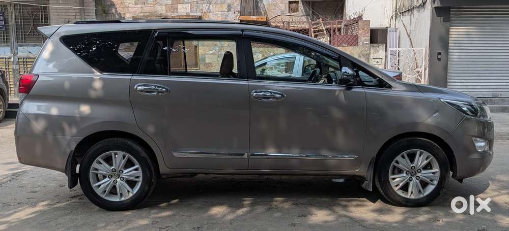 Toyota Innova Crysta [2020-ongoing] 2.7 Zx At 7 Str, 2019, Petrol