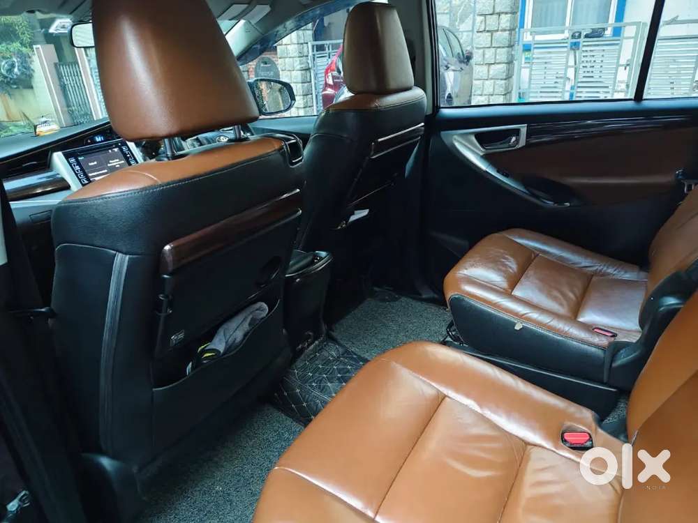 Toyota Innova Crysta 2016