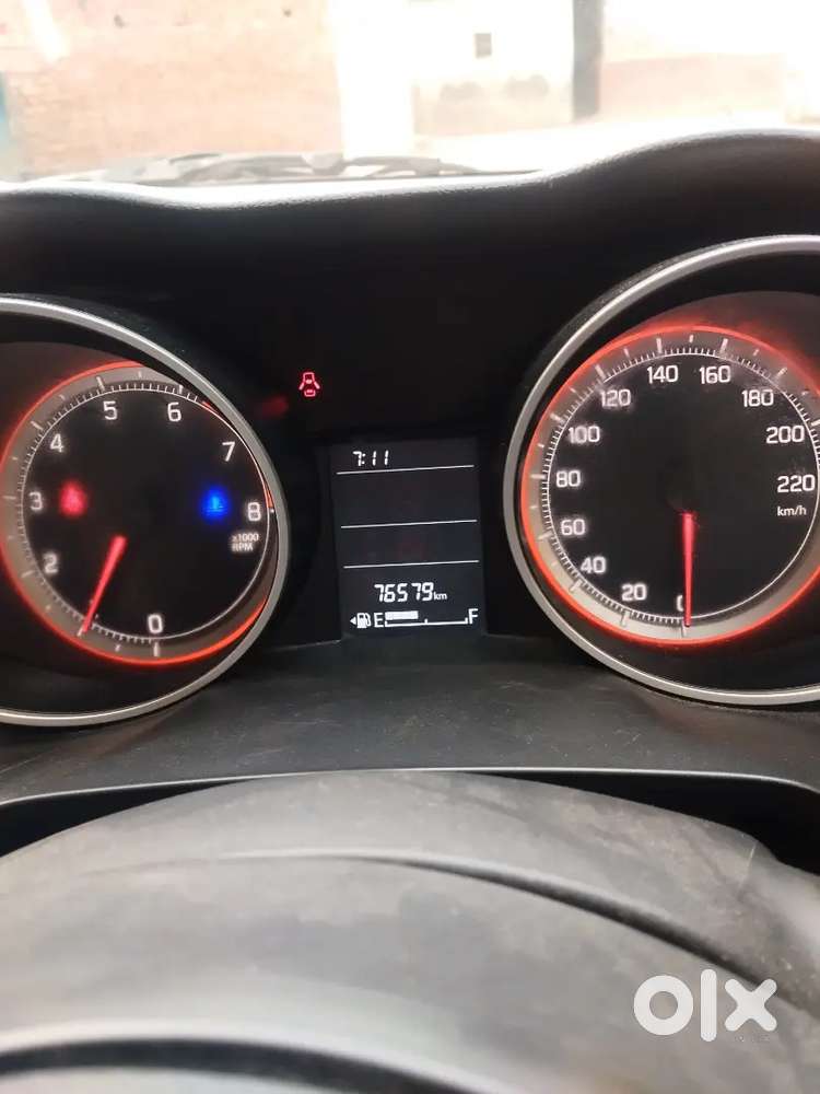Maruti Suzuki Swift 2019 Petrol 76467 Km Driven