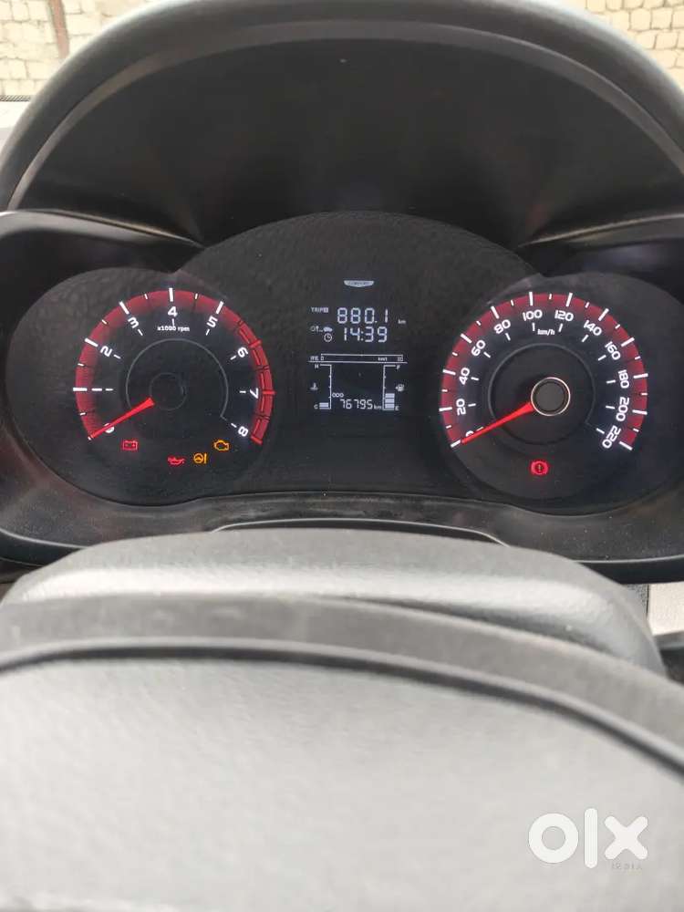 Mahindra Xuv300 1.2 W6 Petrol 2019