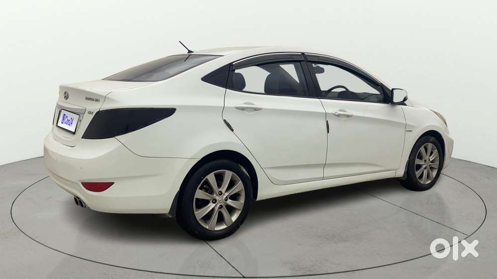 Hyundai Verna Fluidic 1.6 Vtvt Sx, 2013, Petrol