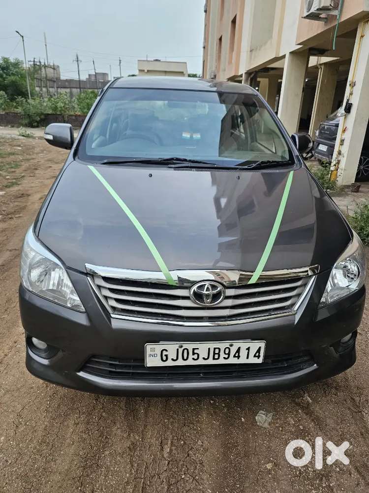 Toyota Innova 2012 Diesel Well Maintained