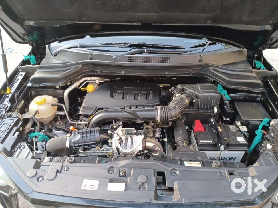 Mahindra Xuv 3xo Ax5l Pg Mt, 2024, Petrol