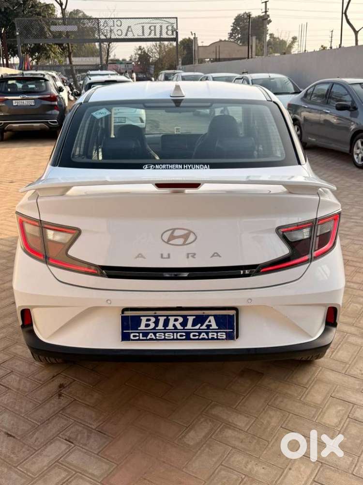 Hyundai Aura 1.2 Sx Cng, 2023, Petrol