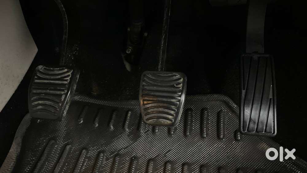 Mahindra Xuv300 W8 Option, 2020, Petrol