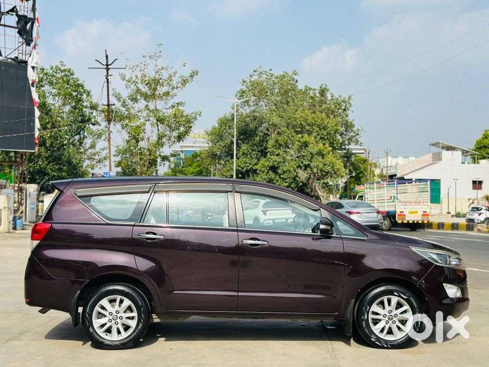 Toyota Innova Crysta 2.4 V 7 Str, 2016, Diesel