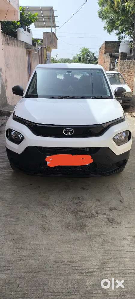 Tata Punch 2022 Petrol 28500 Km Driven...one Handed Driven..