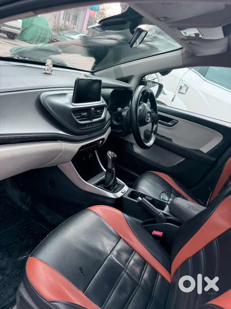 Tata Altroz Dark 2023 Petrol Automatic