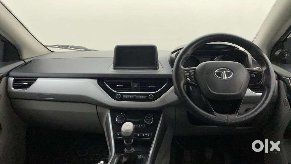 Tata Nexon 1.2 Revotron Xz, 2018, Petrol
