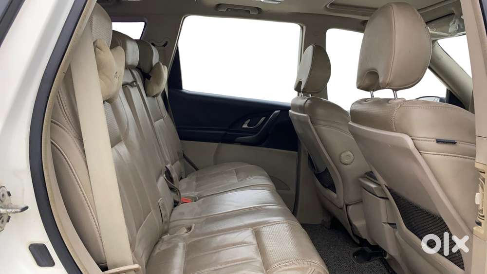 Mahindra Xuv500 W10 At, 2016, Diesel