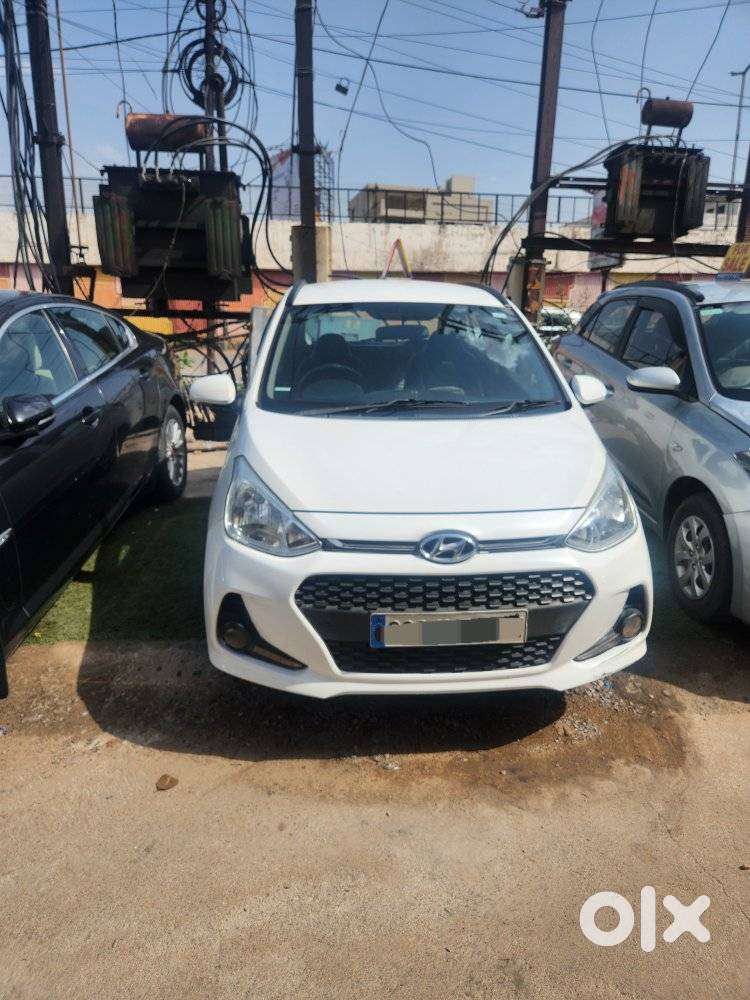 Hyundai Grand I10 Nios Sportz Diesel At, 2017, Diesel