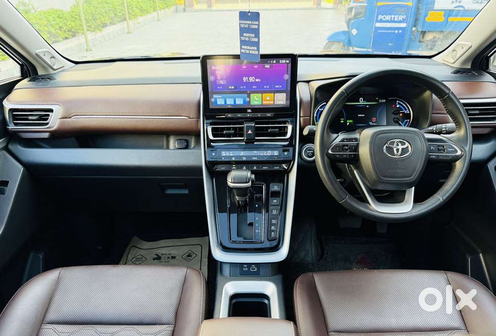 Toyota Innova Hycross 2.0 Zx Hybrid 7 Str, 2023, Petrol