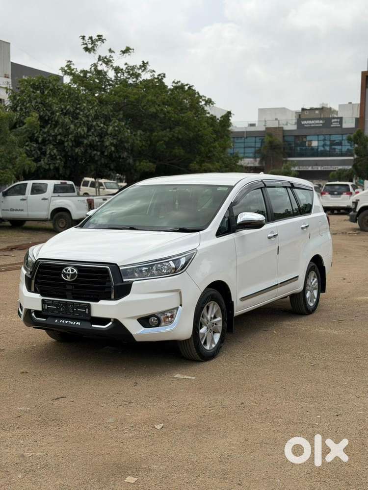 Toyota Innova Crysta 2020