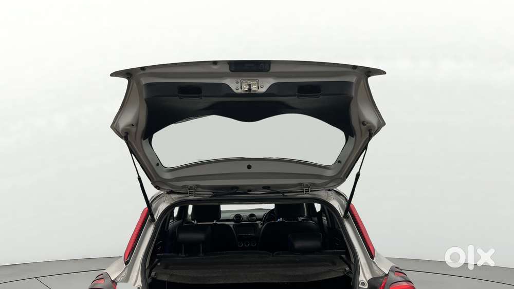 Maruti Suzuki Swift Amt Zxi, 2019, Petrol