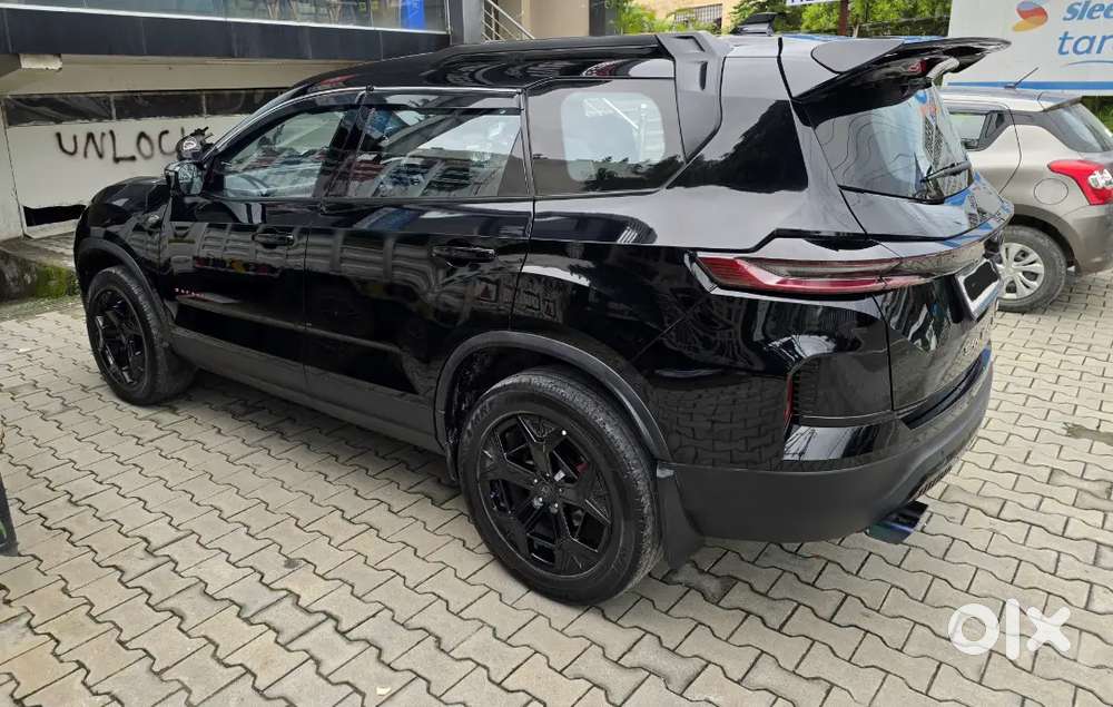 Tata Safari Accomplished Plus Dark 7str Automatic(adas)