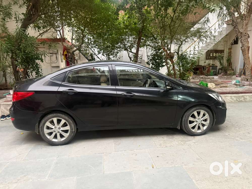 Hyundai Fluidic Verna 2012