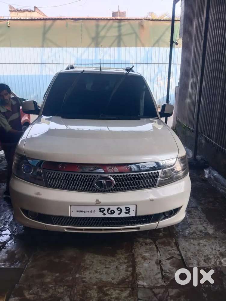 Tata Safari Storme 2014