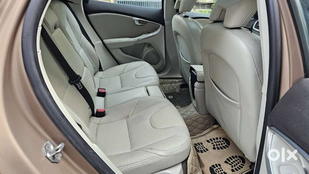 Volvo V40 Cross Country D3, 2016, Diesel