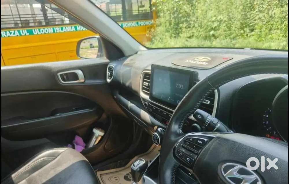 Hyundai Venue 2022 Diesel Well Maintained