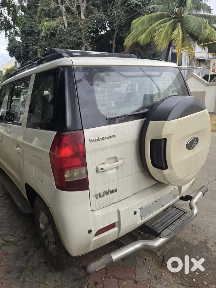Mahendra Tuv 300
