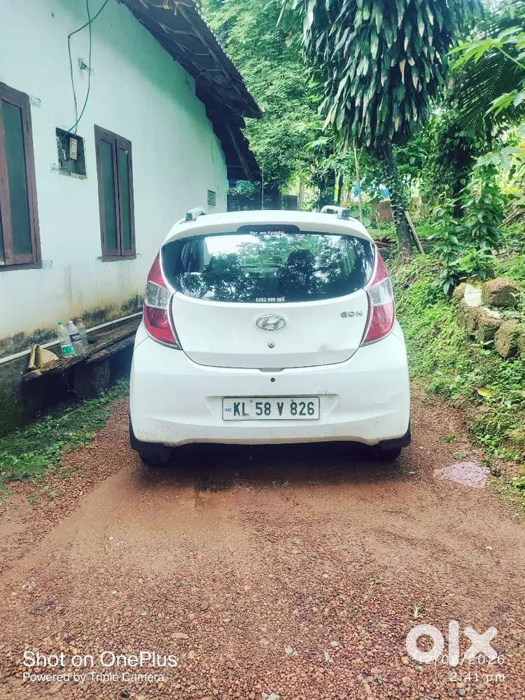 Hyundai Eon 2017 Petrol 130000 Km Driven