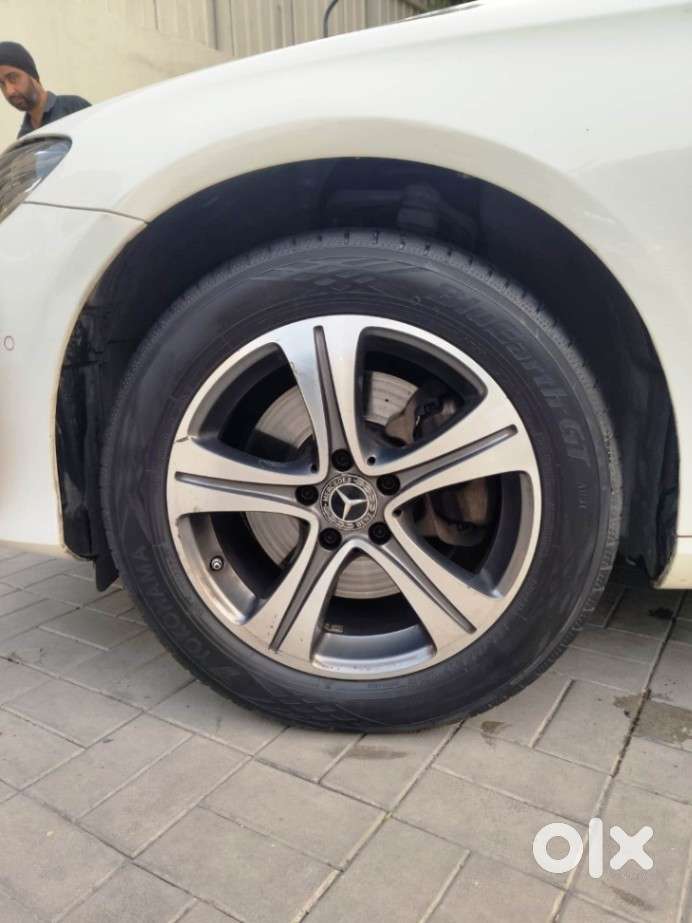 Mercedes-benz E-class Exclusive E 200, 2019, Petrol