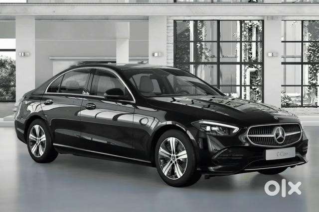 Mercedes-benz C Class 2022 Petrol Well Maintained