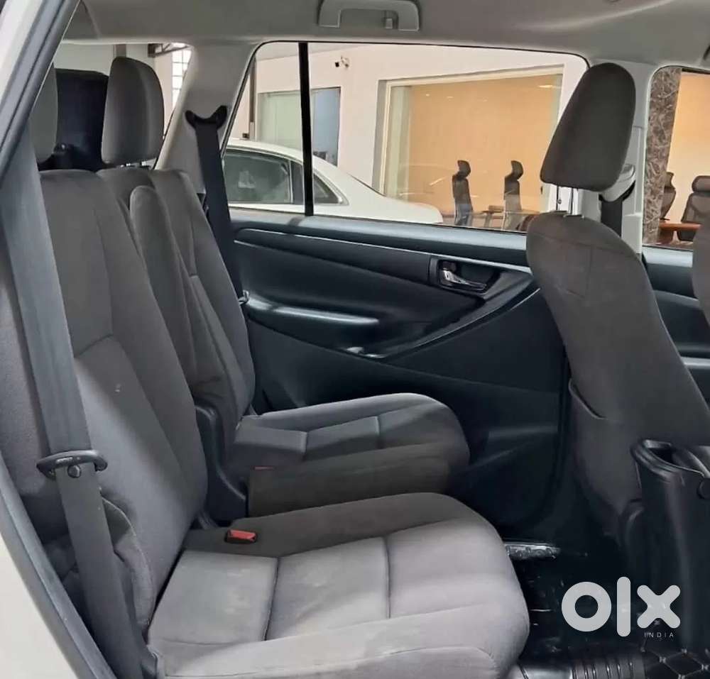 Toyota Innova Crysta [2020-ongoing] 2.4 Gx 7 Str, 2023, Diesel