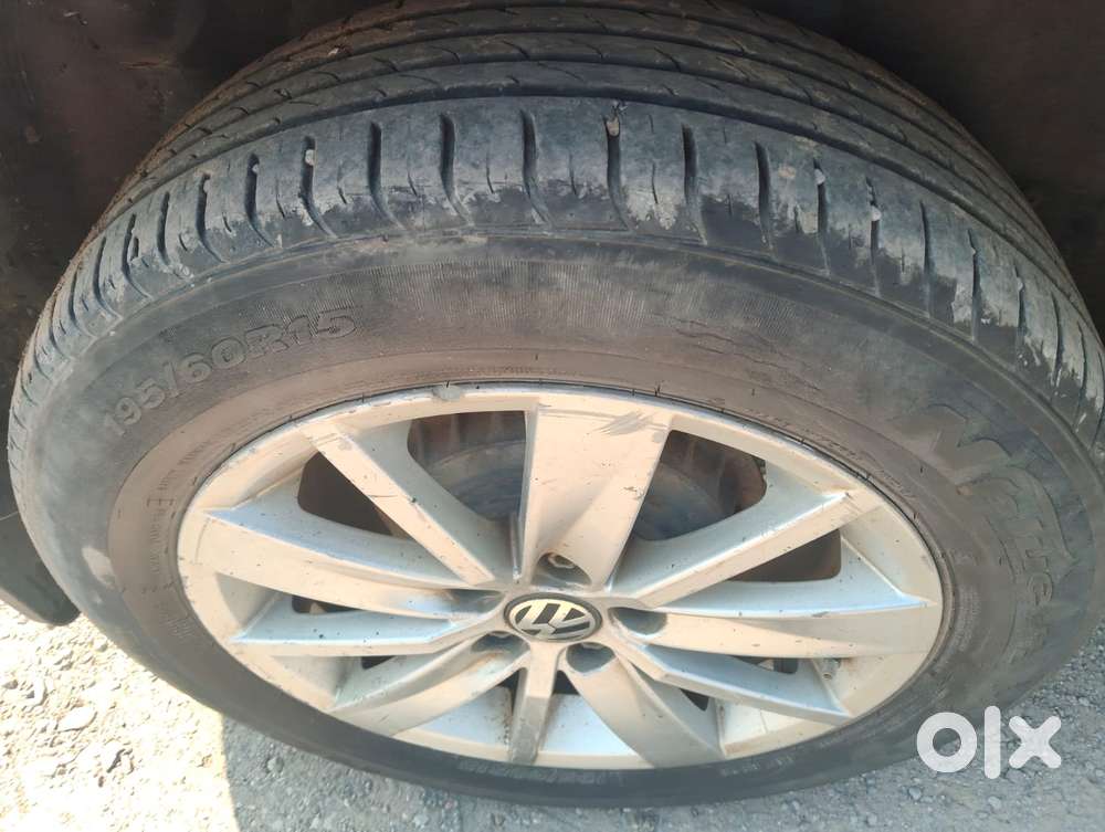 Volkswagen Polo Petrol Highline 1.2l, 2016, Petrol