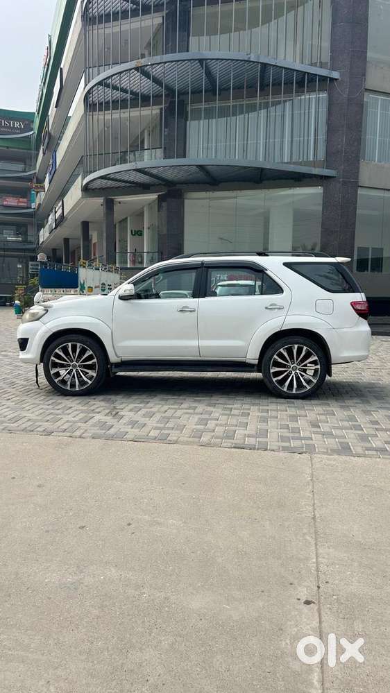 Toyota Fortuner 3.0 4x2 Mt, 2014, Diesel