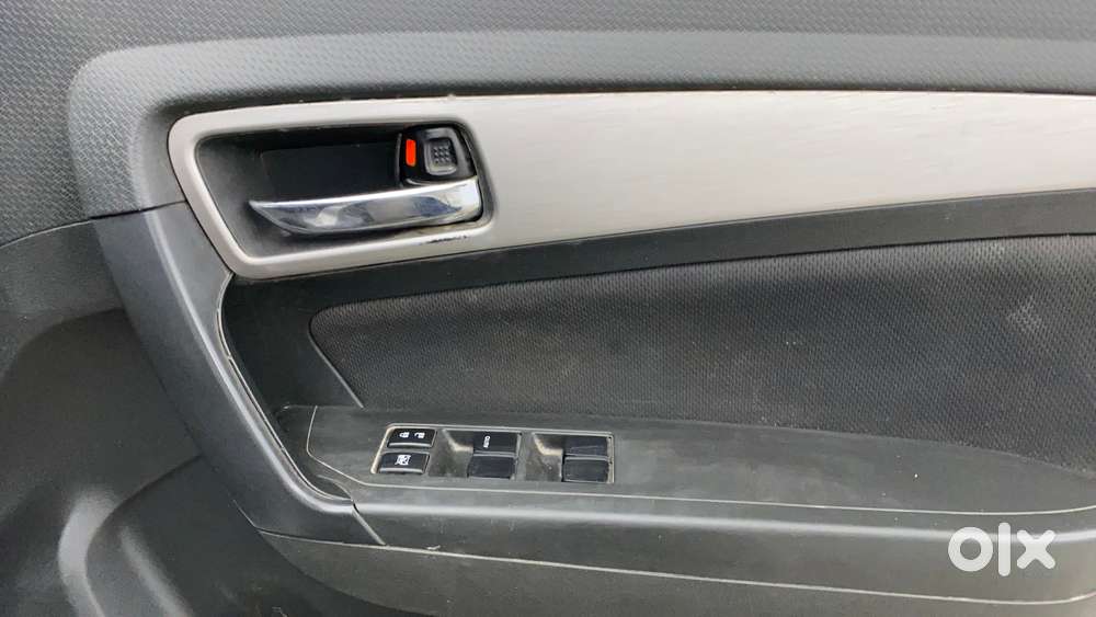 Maruti Suzuki Vitara Brezza Zdi, 2017, Diesel