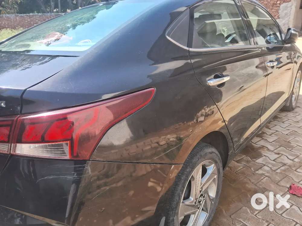 Sirf 10,00000 Mei Black Verna Sx Push Button Start And Sunroof Model
