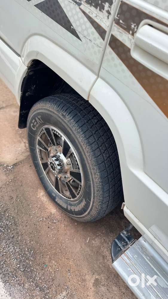 2017 Tata Sumo Gold