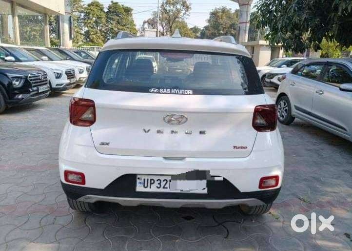 Hyundai Venue S Turbo, 2021, Petrol