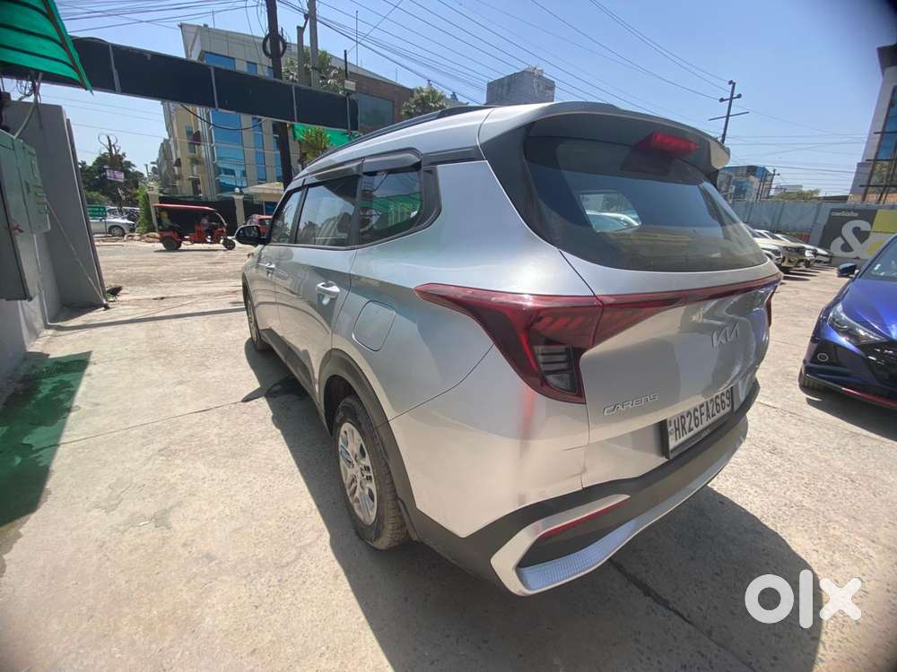 Kia Carens G 1.5 6mt Premium (o) 7-seater, 2023, Petrol