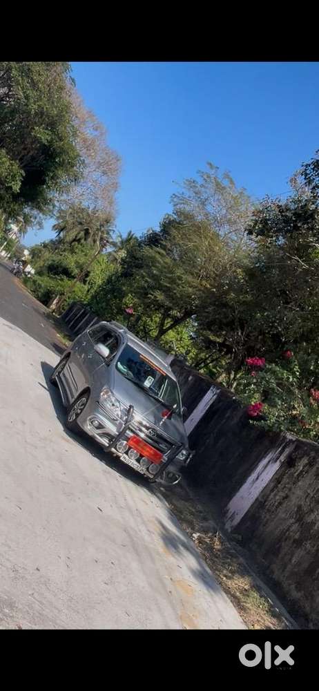 Toyota Innova 2015 Diesel Well Maintained